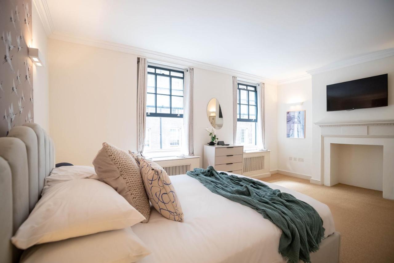 Apartment Liverpool St Three Bedroom Near Tube Station London